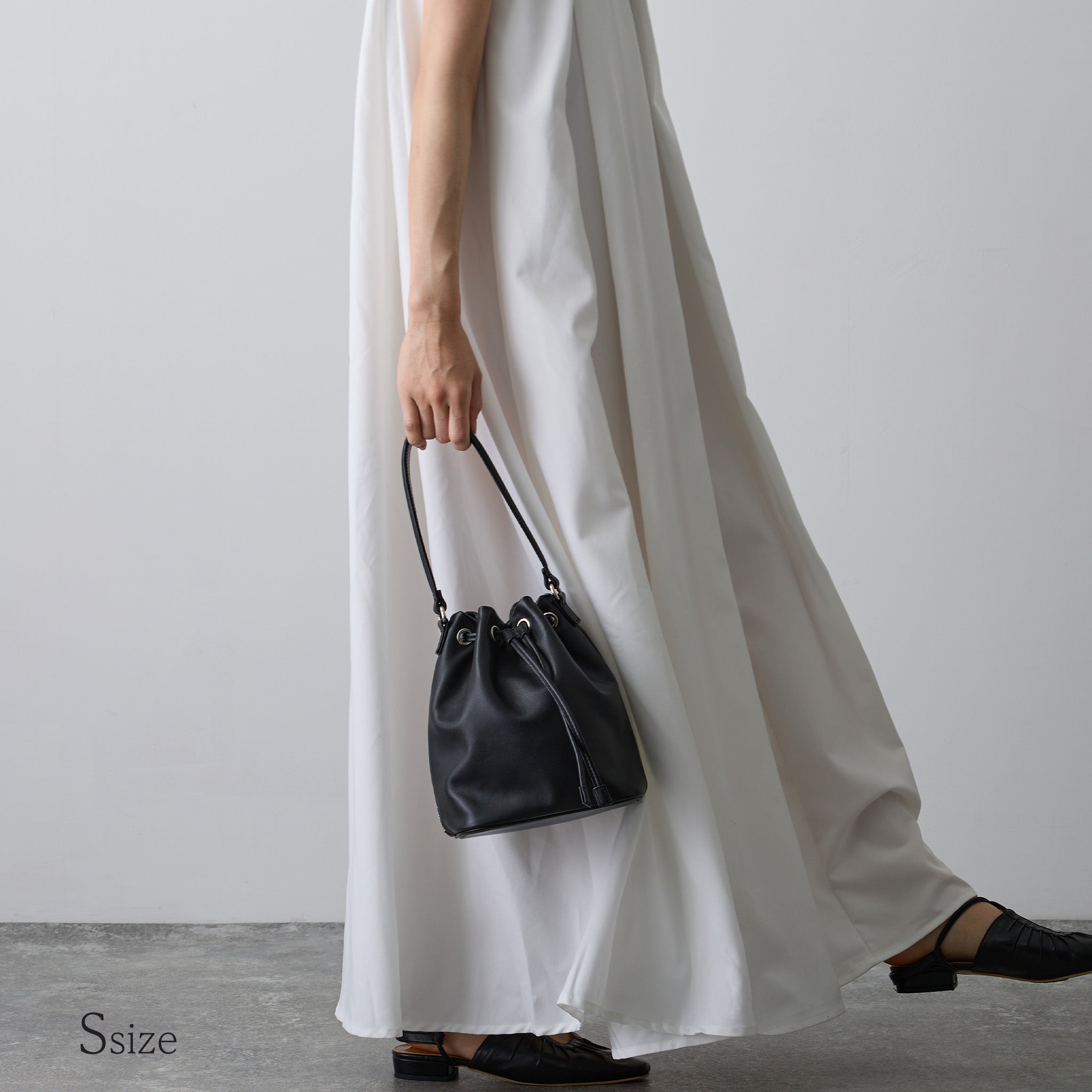 【スムースレザー】Drawstring Bag-巾着バッグ (S・M)