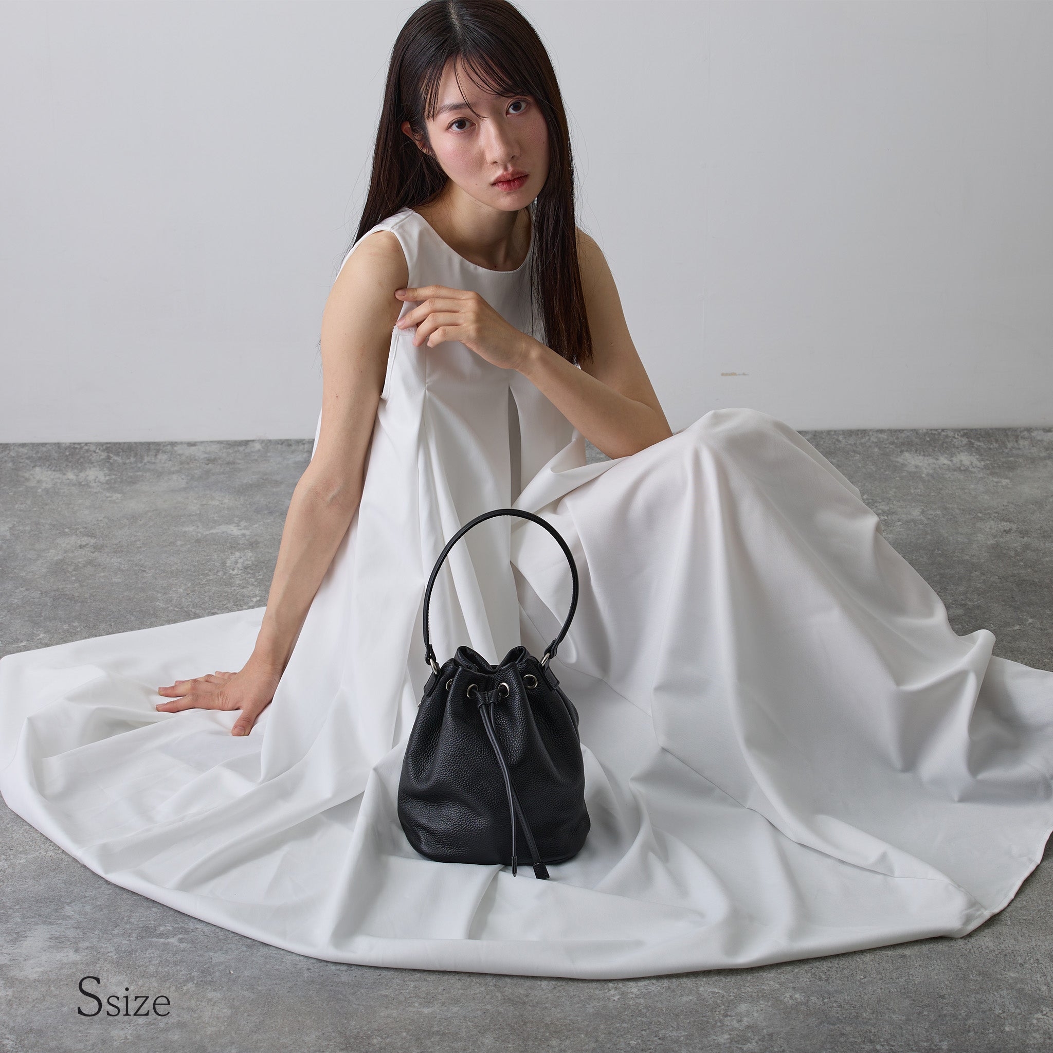 【シュリンクレザー】Drawstring Bag (S・M)