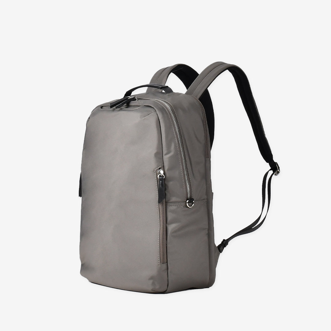 Business Backpack - ビジネスリュック M(A4/14インチPC収納)