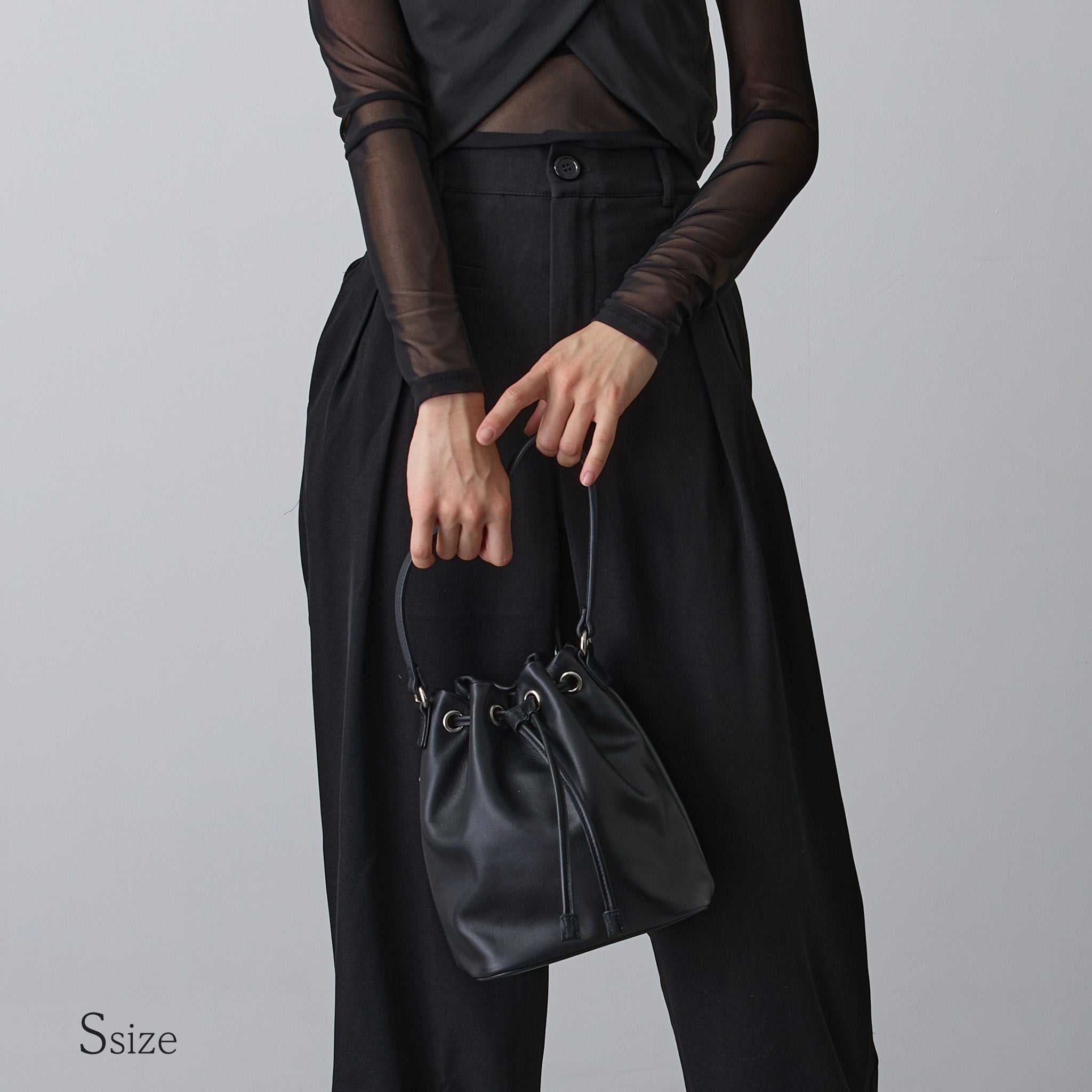 【スムースレザー】Drawstring Bag-巾着バッグ (S・M)