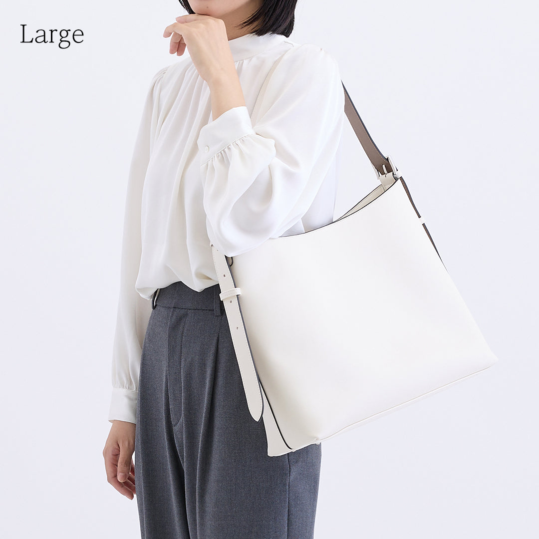 2wayバイカラーショルダーバッグ アイボリー Large着用
