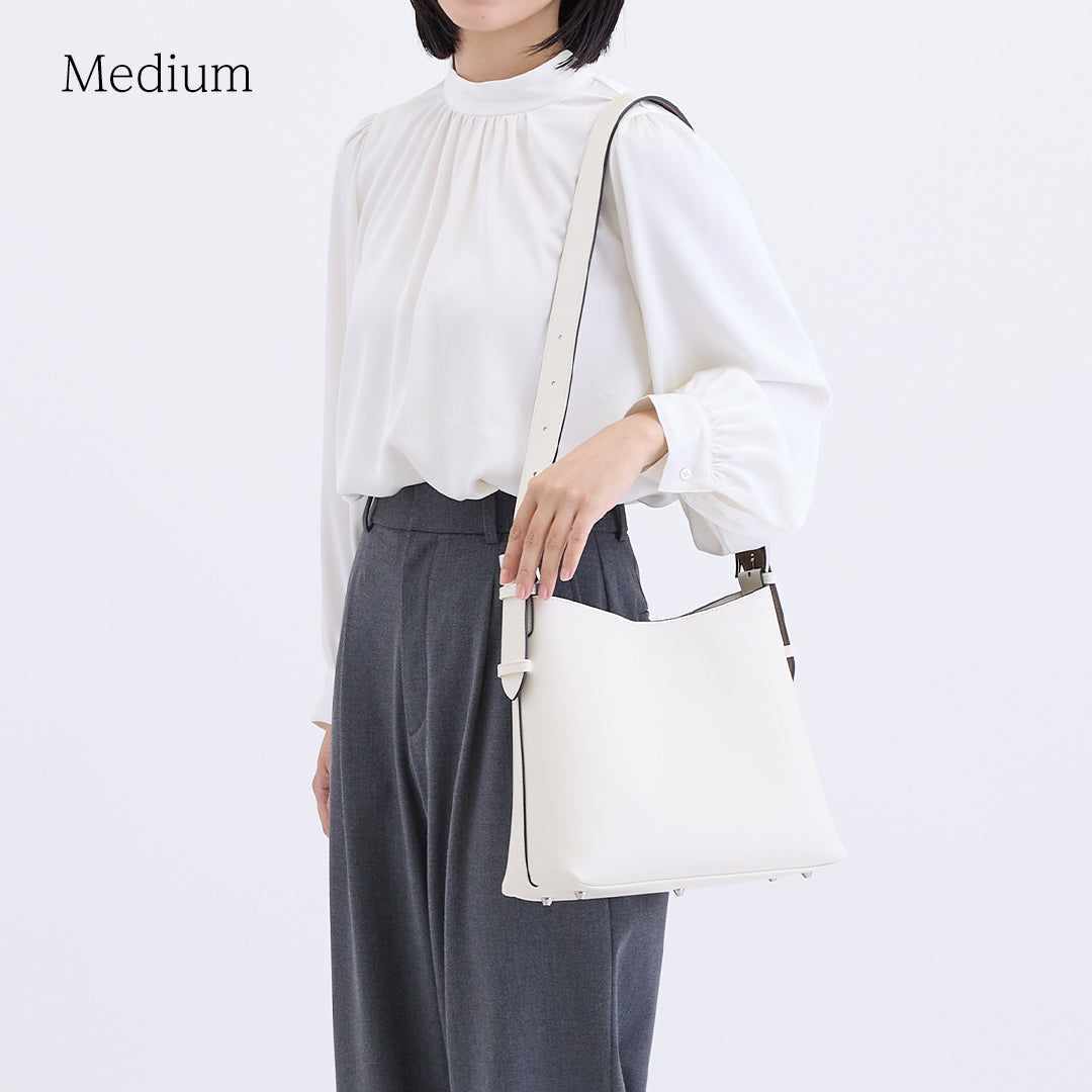 2wayバイカラーショルダーバッグ アイボリー Medium着用