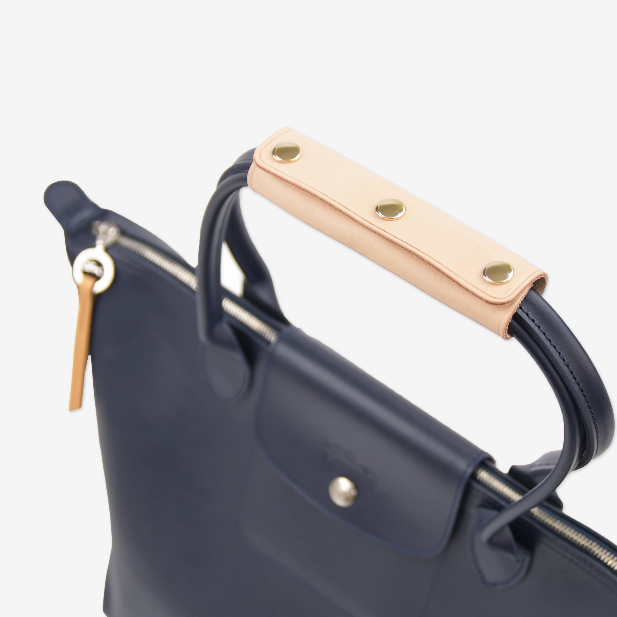Genuine leather bag handle wrap cover with attachment function, tanned leather, gold hardware