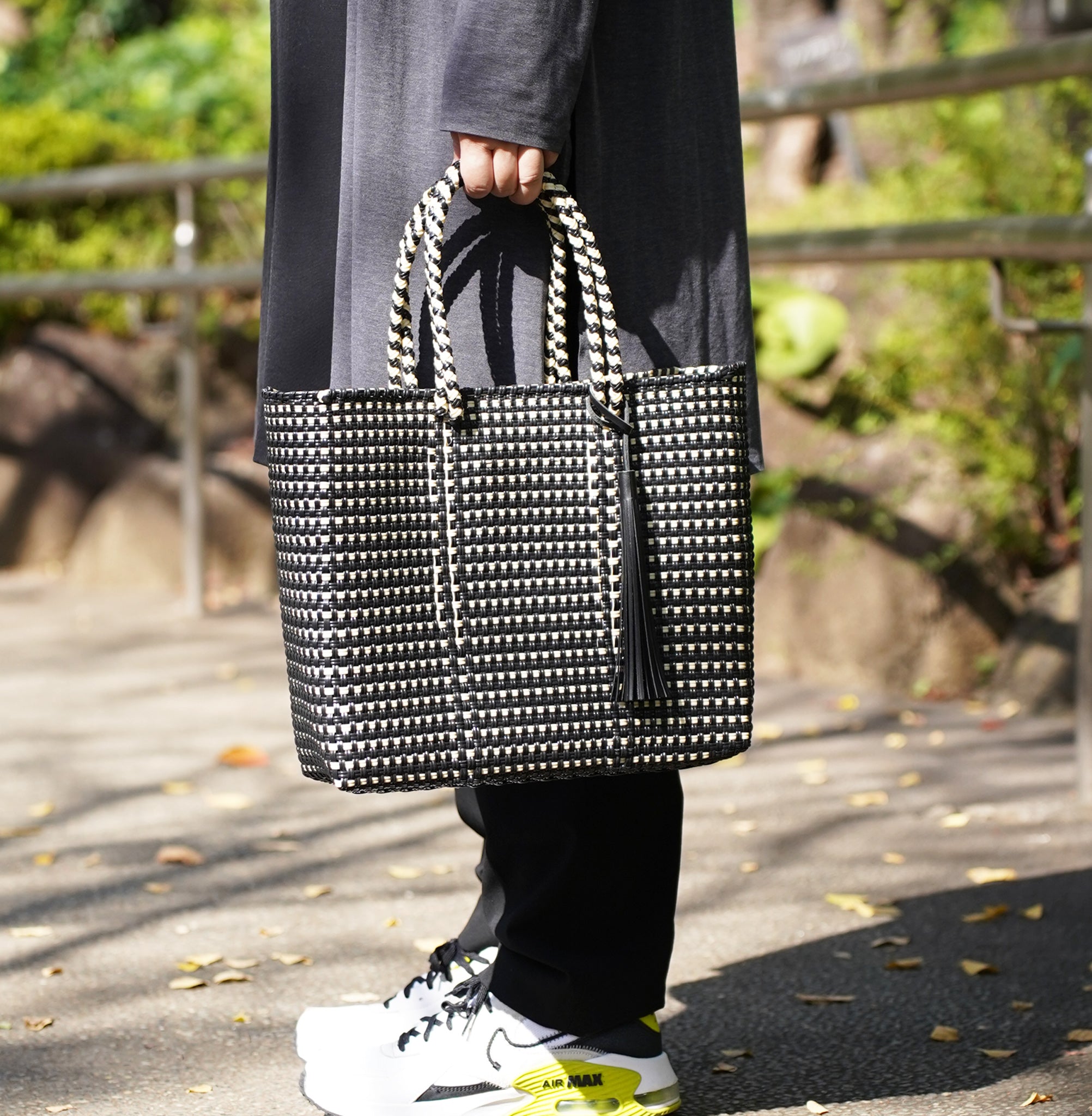 Mercado Bag, Medium Size, Kingham, Black x Cream, RB0019