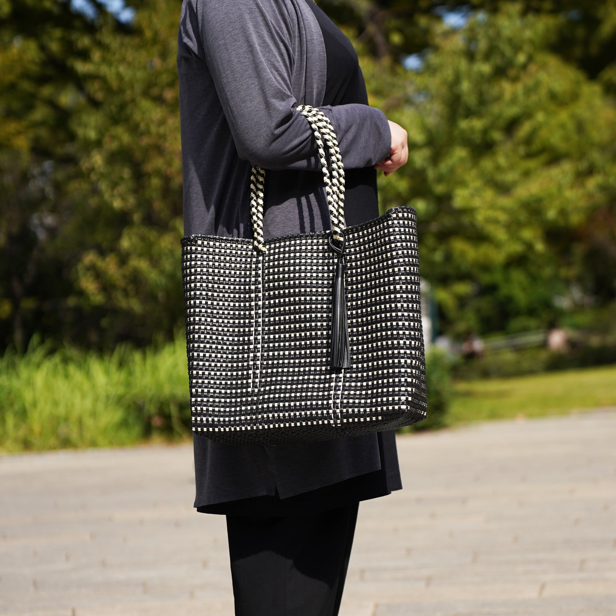 Mercado Bag, Large, Kingham, Black x Cream, RB0023