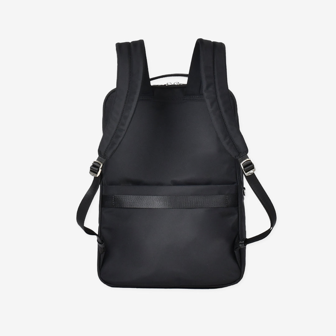 M*I様 【極美品】ビジネス リュック(ブラック) P.I.D 最大55% 1/30から ピーアイディー ブリーナ ビジネスリュック