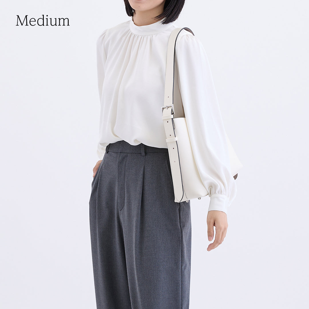 2wayバイカラーショルダーバッグ アイボリー Medium着用